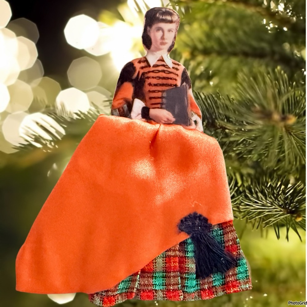 Vintage Bradford exchange gone with the wind the orange dress Christmas ornament